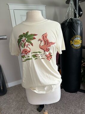 Cream Tropical Flamingo Graphic Tee. Mischief made in California. 50s style. XL